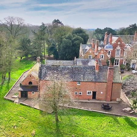 Enholmes Coach House Villa Kingston upon Hull ภายนอก รูปภาพ